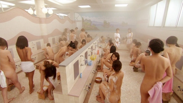 複数ヌード画像 こんな裸の美女達に囲まれたい50枚の38枚目