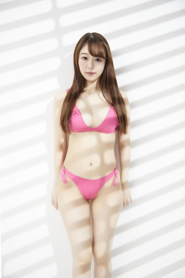 新名あみん ウェスト55cm F巨乳の美形少女エロ画像40枚のa26枚目